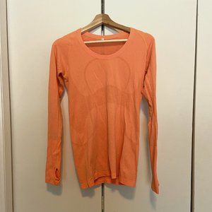 Lululemon Women's Slim Fit Long Sleeve Yoga Top